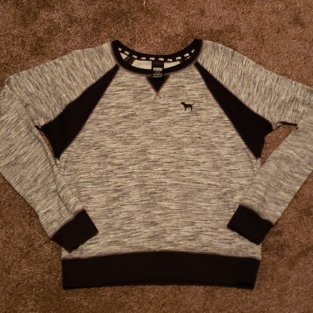 Vs pink crew neck size medium